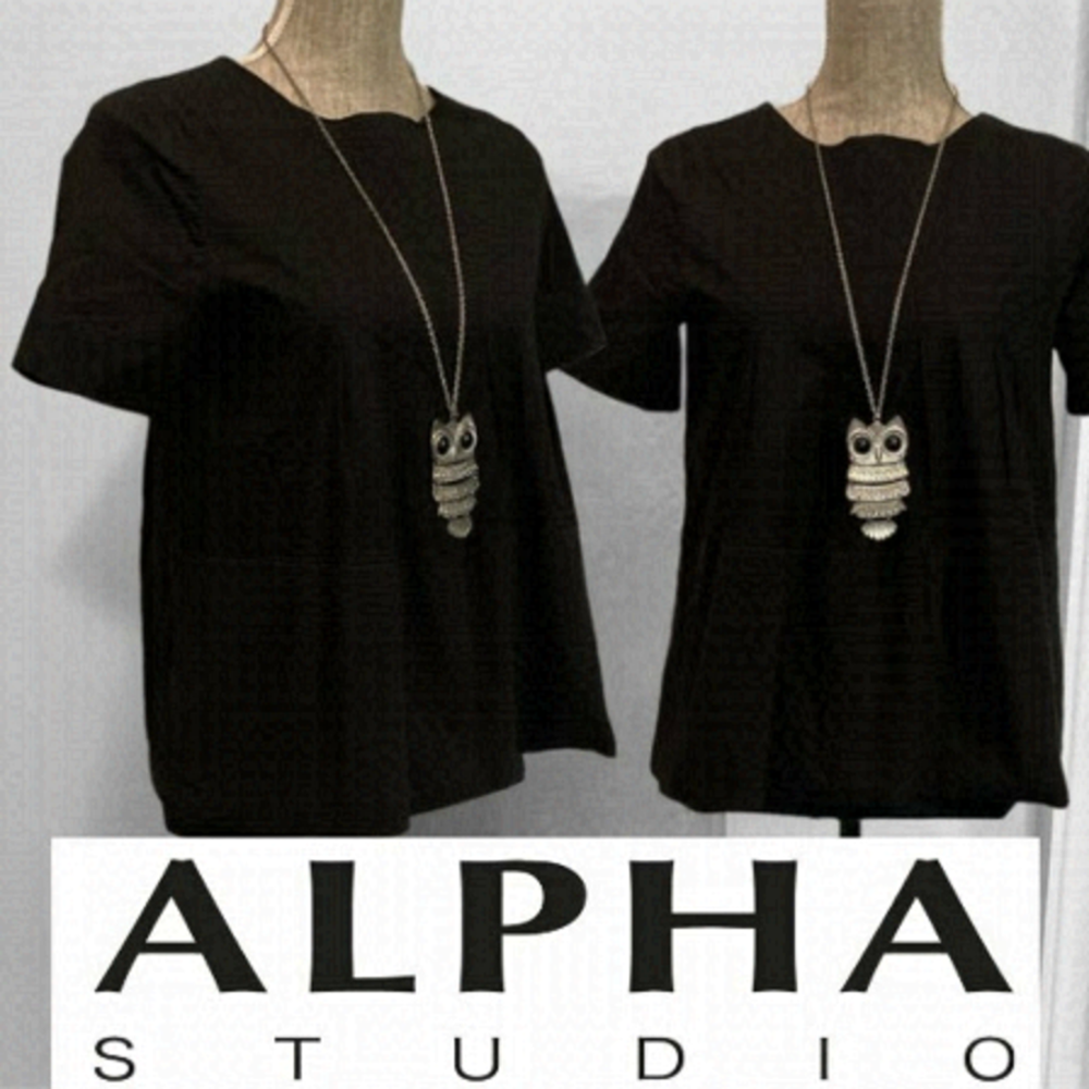 Alpha Studio Black top Flowy Relax Fit Short Sleeve Top Medium
